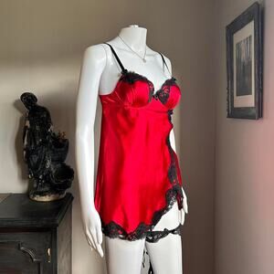 Y2k lingerie top red and black lace rave wear small